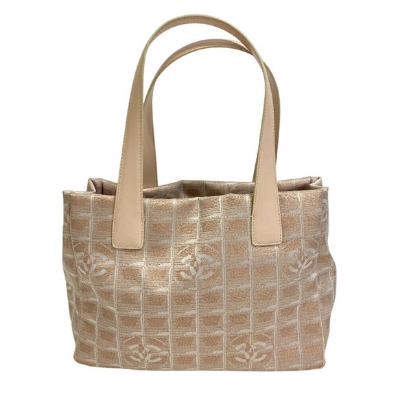 CHANEL Cream Tote Bag - Picture 1 of 12